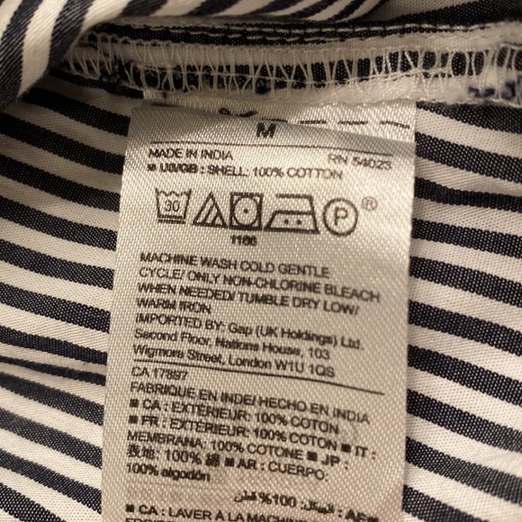 Gap, M, chambray cold shoulder long sleeve striped casual blouse, fall must!! - Picture 6 of 6